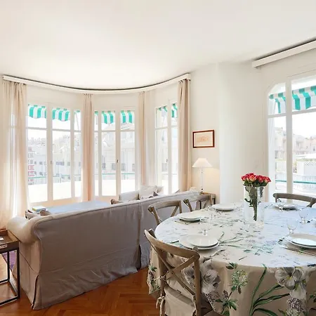 公寓 Appartement Terrasse Marechal Joffre *